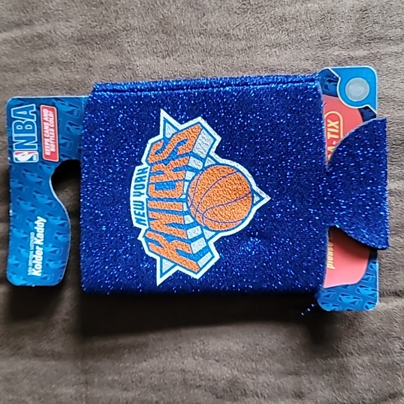 NY Knicks bottle and can Koozie holders - Picture 4 of 6